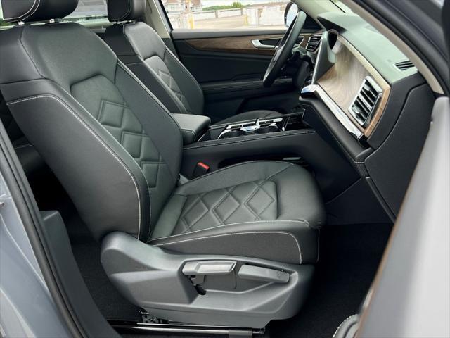 new 2025 Volkswagen Atlas car, priced at $44,873