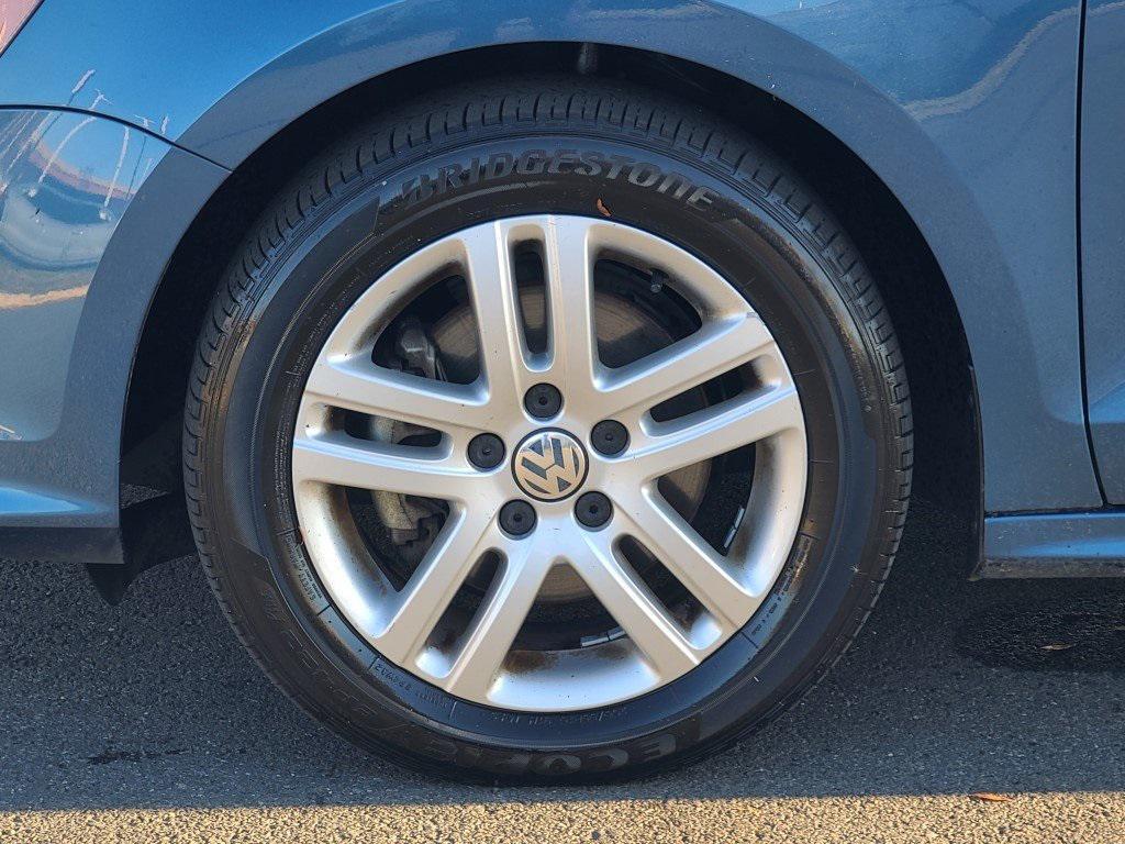 used 2018 Volkswagen Jetta car, priced at $11,700