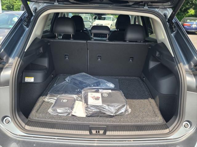 new 2025 Volkswagen Tiguan car, priced at $33,339