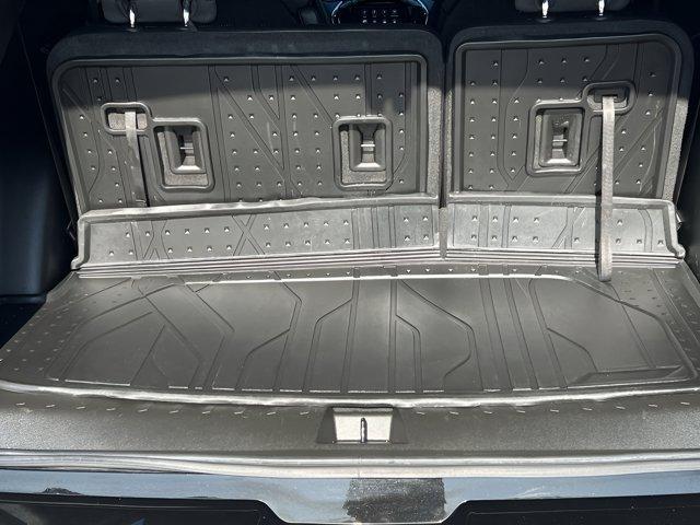 used 2022 Chevrolet Traverse car, priced at $28,910