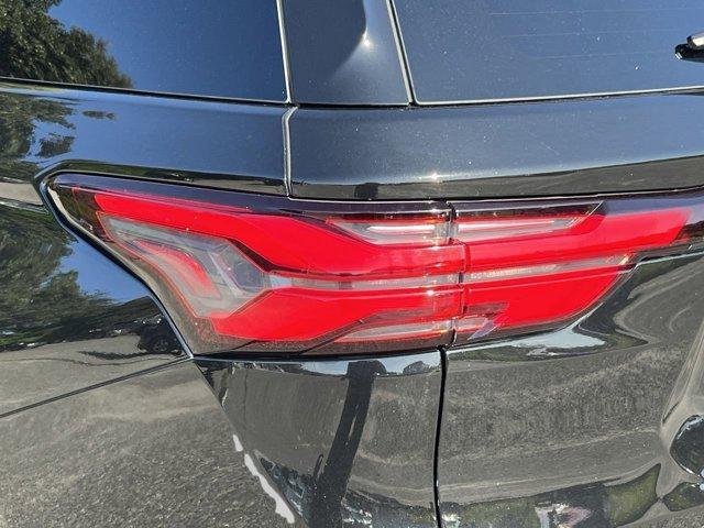 used 2022 Chevrolet Traverse car, priced at $28,910