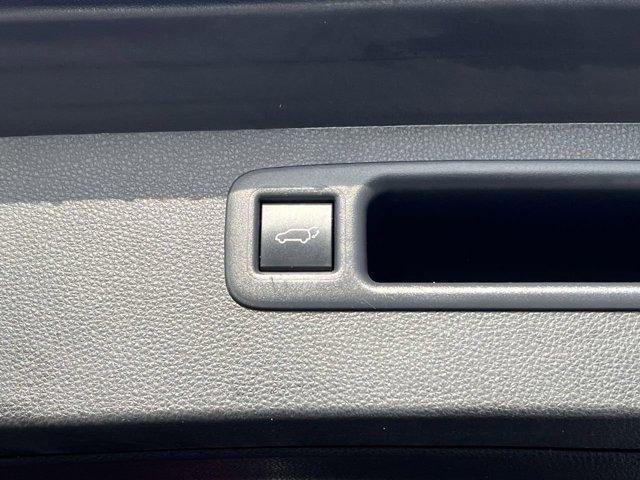 used 2021 Toyota Highlander car, priced at $26,998