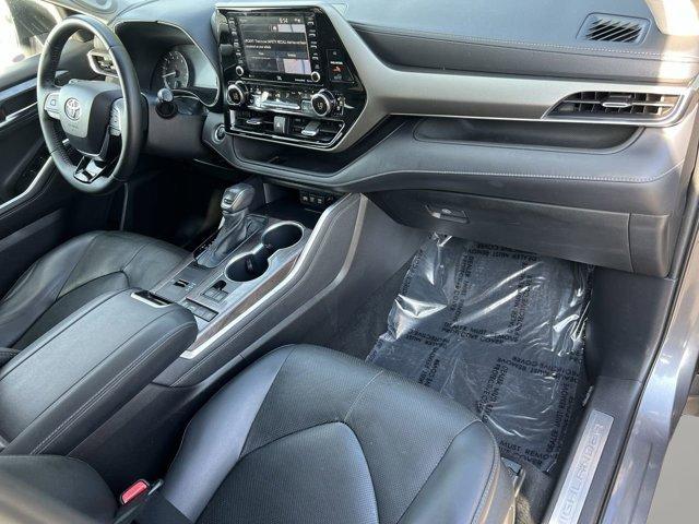 used 2021 Toyota Highlander car, priced at $26,998