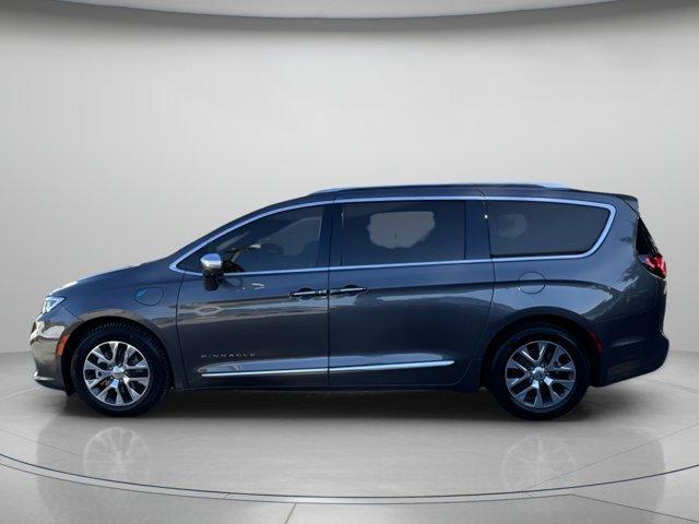 used 2022 Chrysler Pacifica Hybrid car, priced at $28,898