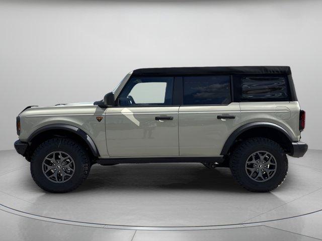 new 2025 Ford Bronco car, priced at $50,288