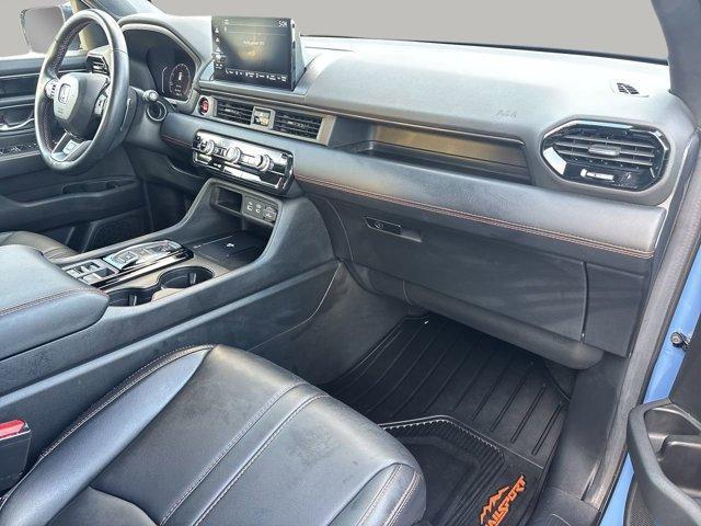 used 2025 Honda Pilot car, priced at $42,999