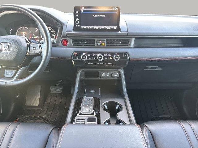 used 2025 Honda Pilot car, priced at $42,999