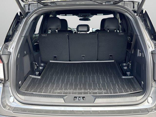 new 2025 Ford Explorer car, priced at $40,931