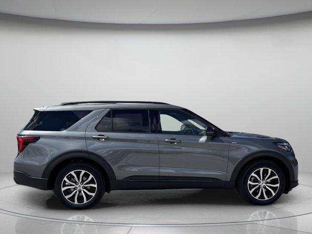 new 2025 Ford Explorer car, priced at $40,931