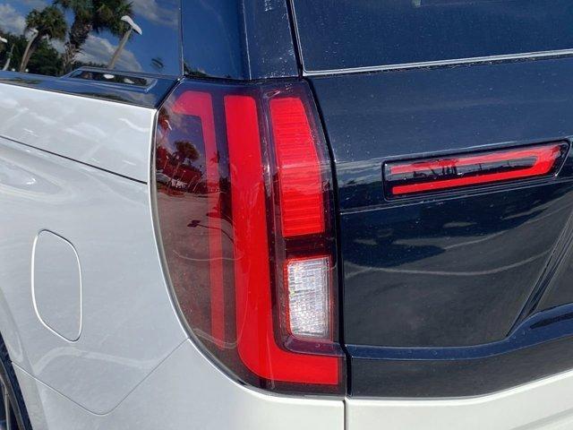 new 2025 Ford Expedition car, priced at $78,957