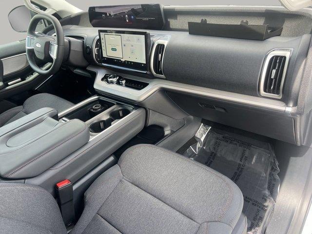 new 2025 Ford Expedition car, priced at $60,476