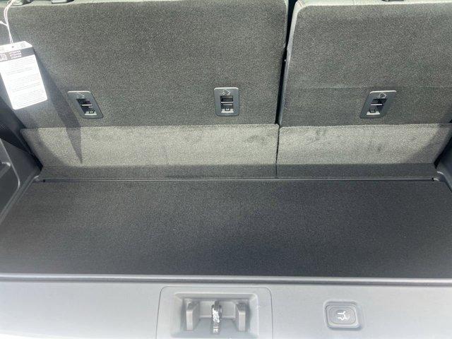 new 2025 Ford Expedition car, priced at $60,476