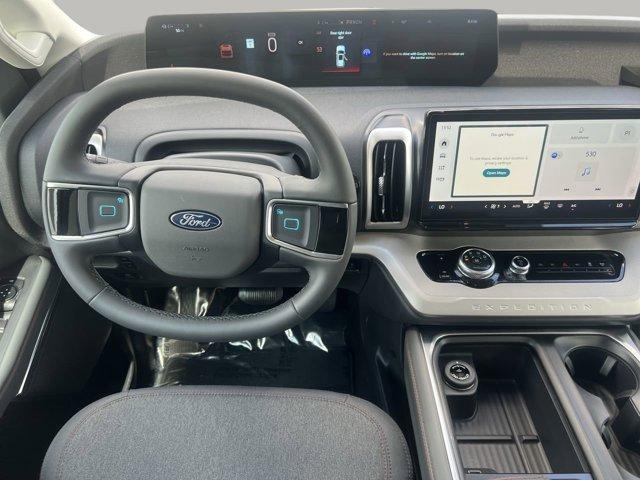 new 2025 Ford Expedition car, priced at $60,476