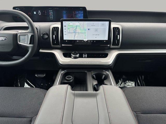new 2025 Ford Expedition car, priced at $60,312