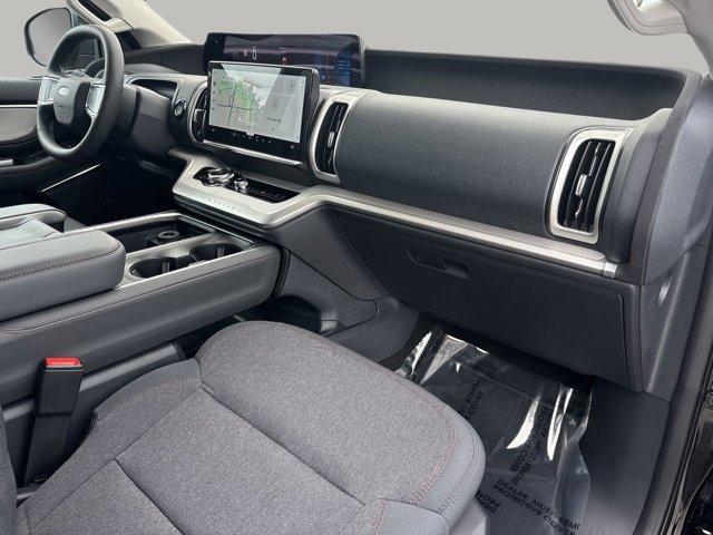 new 2025 Ford Expedition car, priced at $60,312