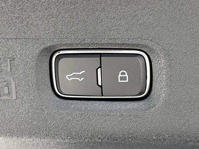 used 2025 Ford Expedition car, priced at $77,868