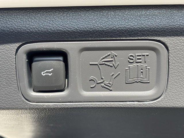 used 2022 Ford Expedition car, priced at $37,492