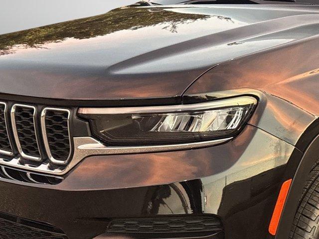 used 2025 Jeep Grand Cherokee car, priced at $31,236