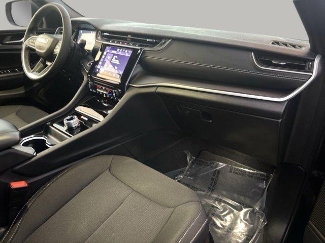 used 2025 Jeep Grand Cherokee car, priced at $31,236