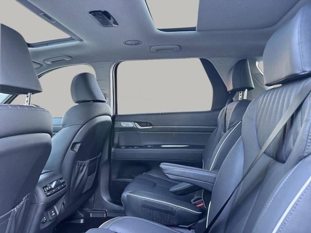 used 2023 Hyundai Palisade car, priced at $35,876