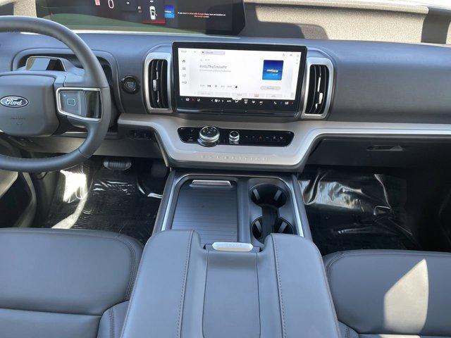 new 2025 Ford Expedition Max car, priced at $69,580
