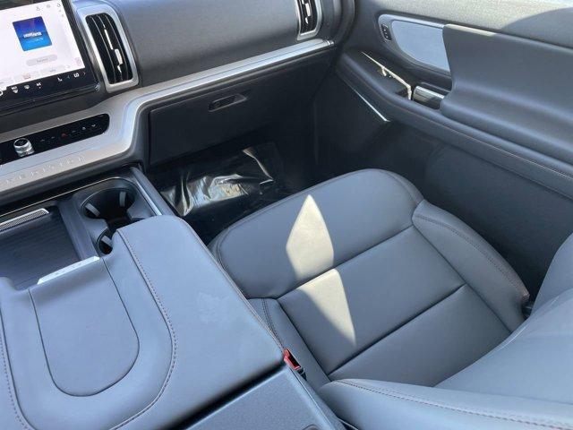 new 2025 Ford Expedition Max car, priced at $69,580