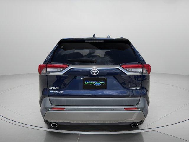 used 2020 Toyota RAV4 car, priced at $27,138