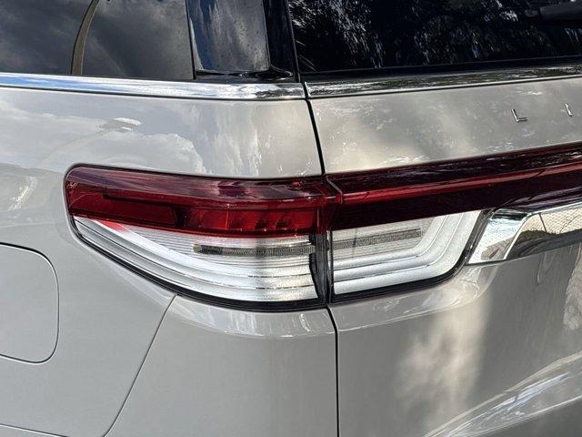 used 2022 Lincoln Navigator car, priced at $49,357