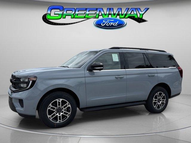 new 2025 Ford Expedition car, priced at $65,306