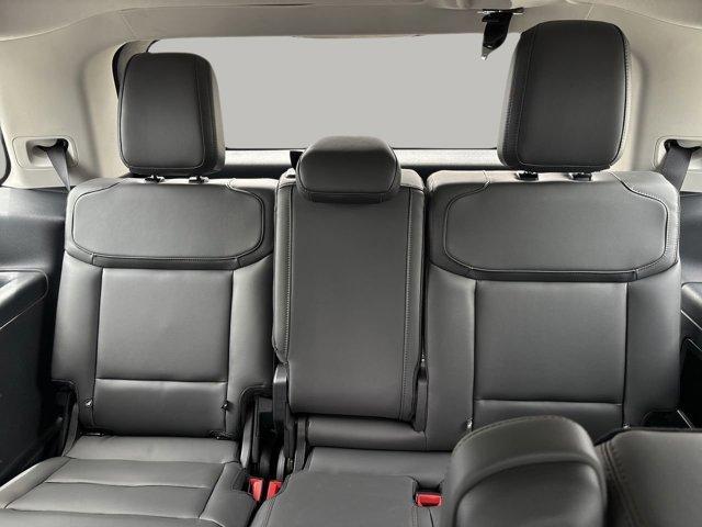new 2025 Ford Expedition car, priced at $65,306