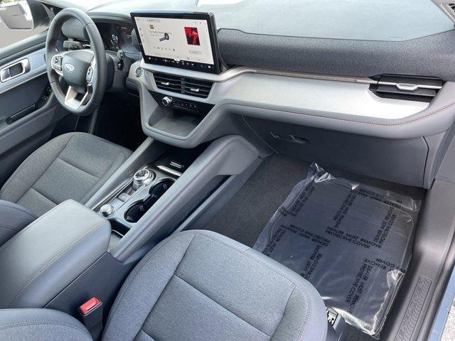 new 2025 Ford Explorer car, priced at $38,288