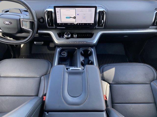 new 2025 Ford Expedition car, priced at $82,352
