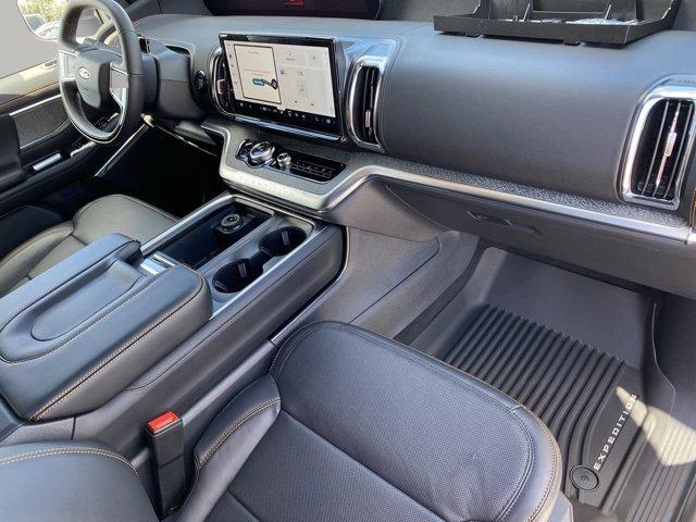 new 2025 Ford Expedition car, priced at $82,352