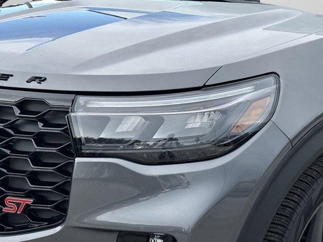 new 2025 Ford Explorer car, priced at $57,454