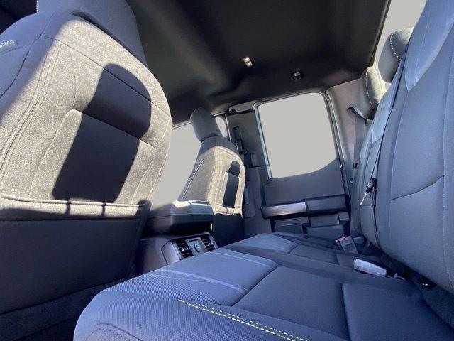 new 2025 Ford F-150 car, priced at $40,292