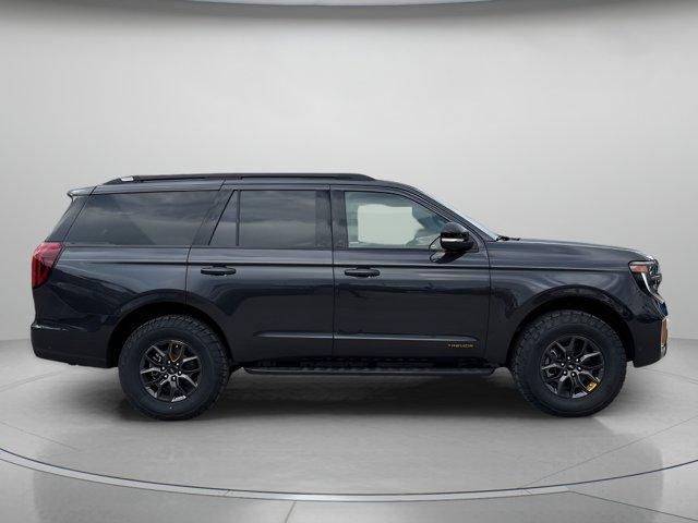 new 2025 Ford Expedition car, priced at $74,957