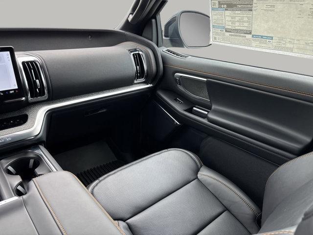 new 2025 Ford Expedition car, priced at $74,957