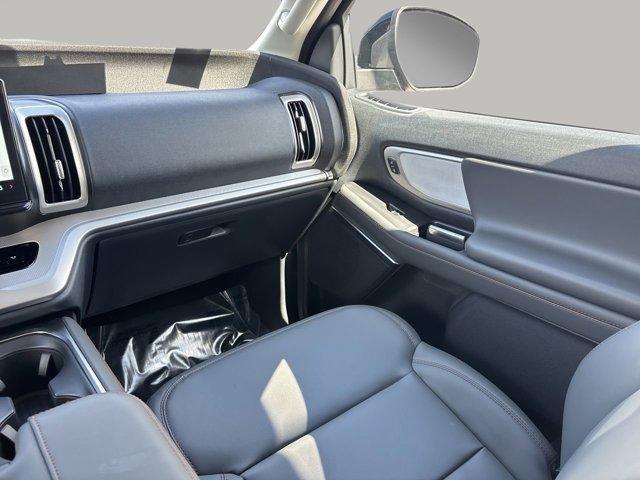 new 2025 Ford Expedition car, priced at $67,736