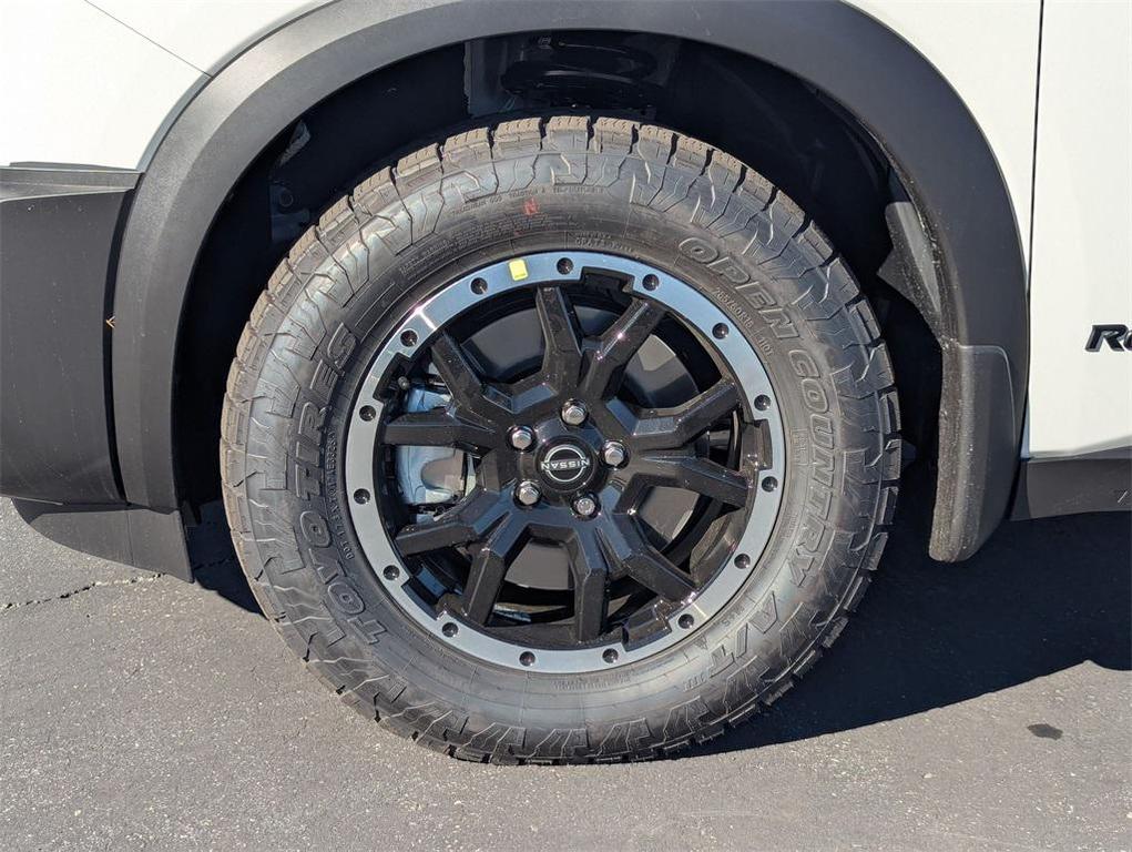 new 2025 Nissan Pathfinder car, priced at $37,447