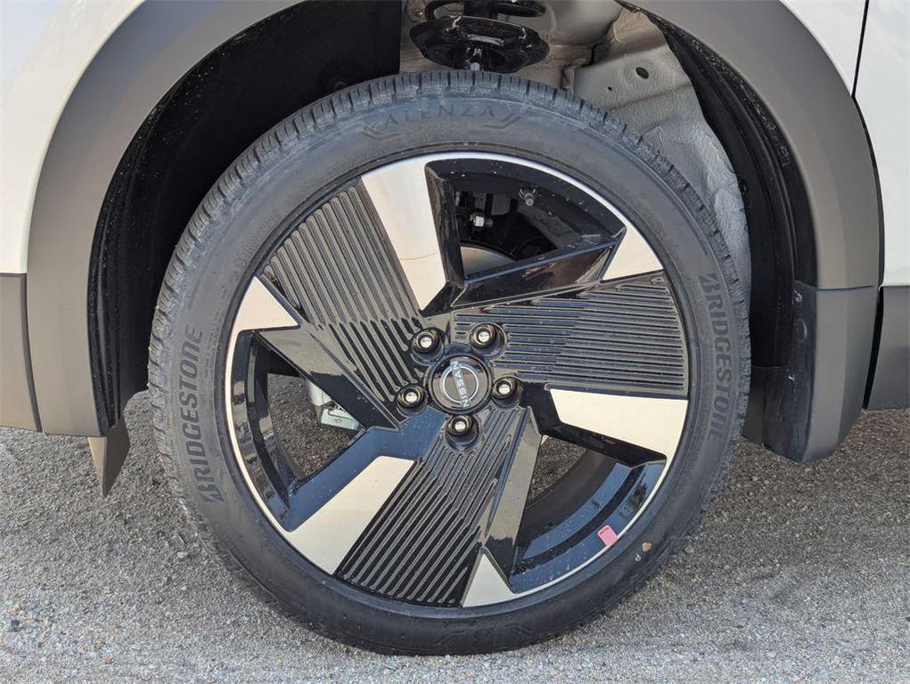 new 2025 Nissan Kicks car, priced at $25,607