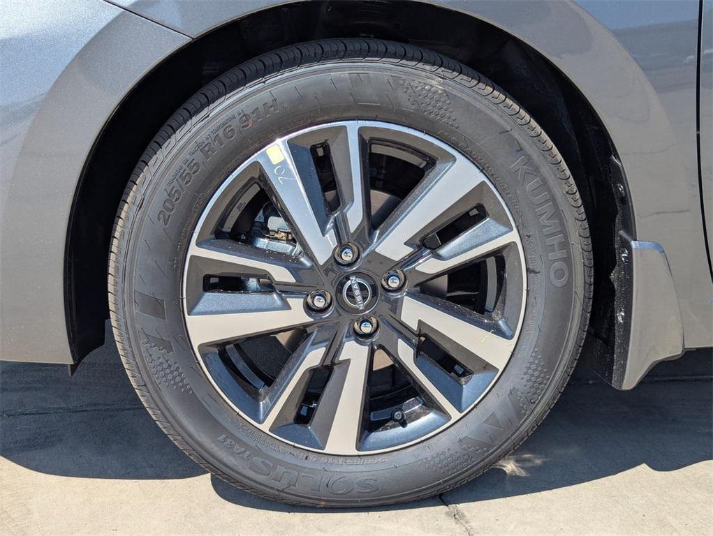 new 2025 Nissan Versa car, priced at $20,581