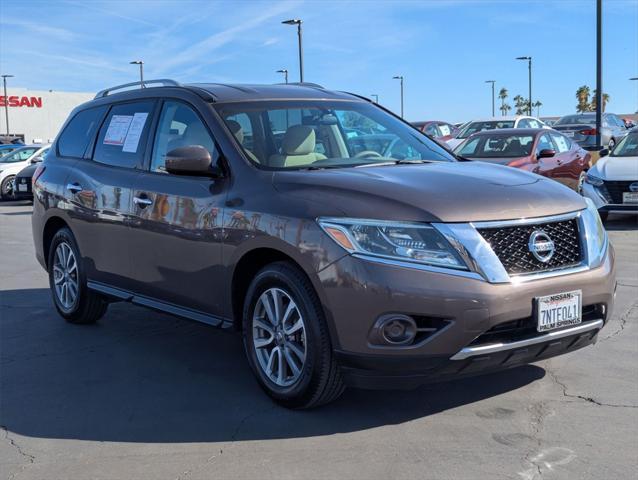 used 2015 Nissan Pathfinder car, priced at $12,950