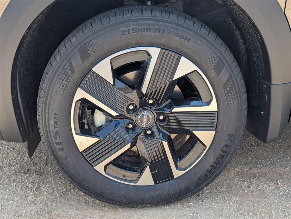 new 2025 Nissan Kicks car, priced at $24,407