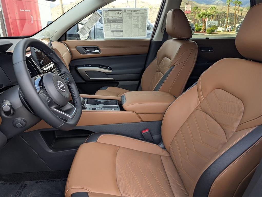 new 2025 Nissan Pathfinder car, priced at $48,278