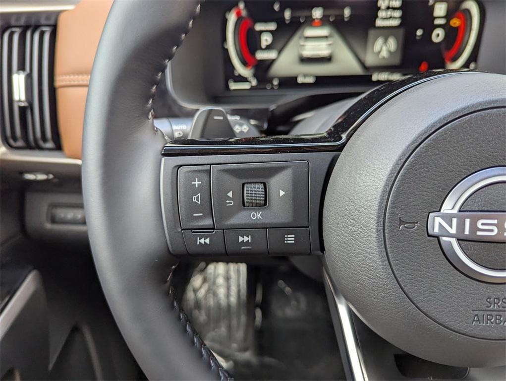 new 2025 Nissan Pathfinder car, priced at $48,278