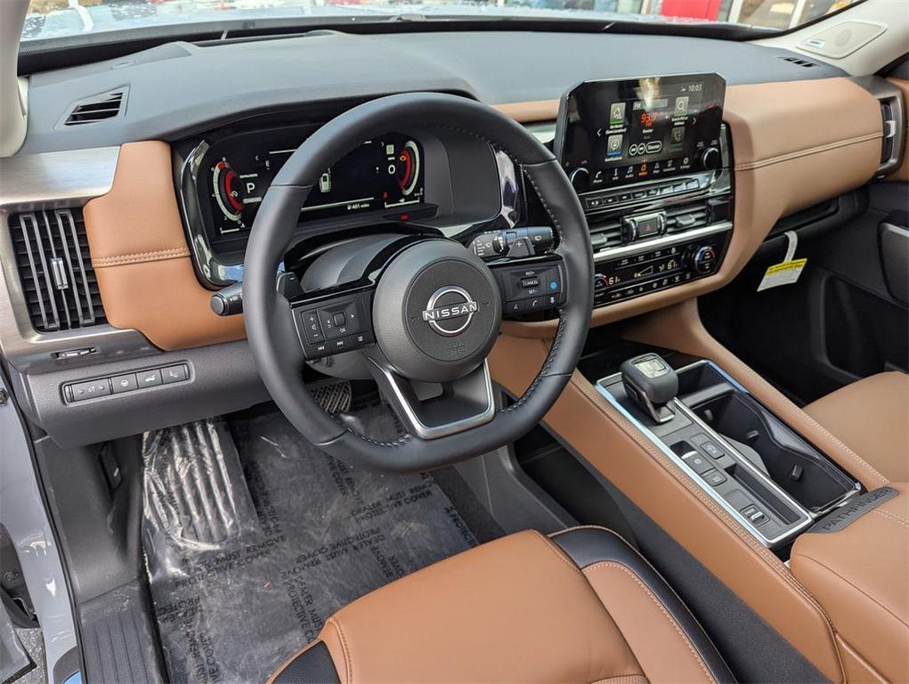 new 2025 Nissan Pathfinder car, priced at $48,278
