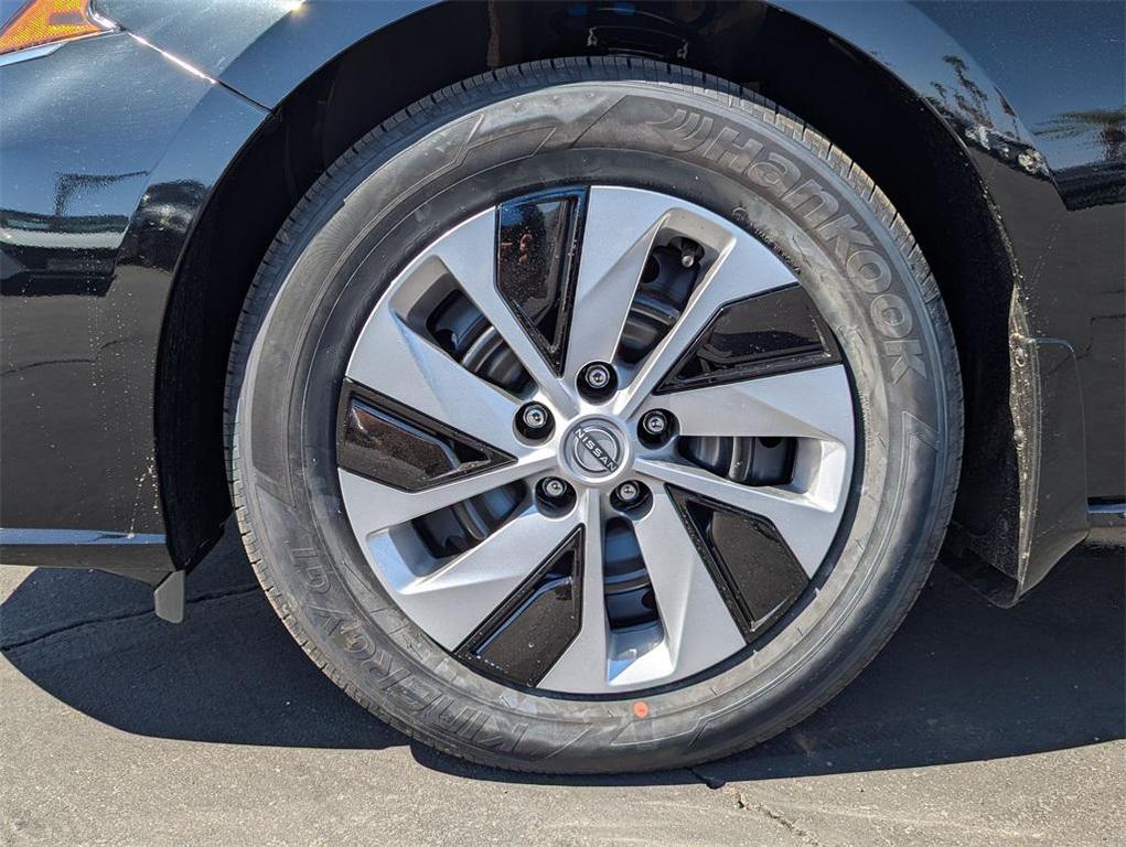 new 2025 Nissan Altima car, priced at $24,977