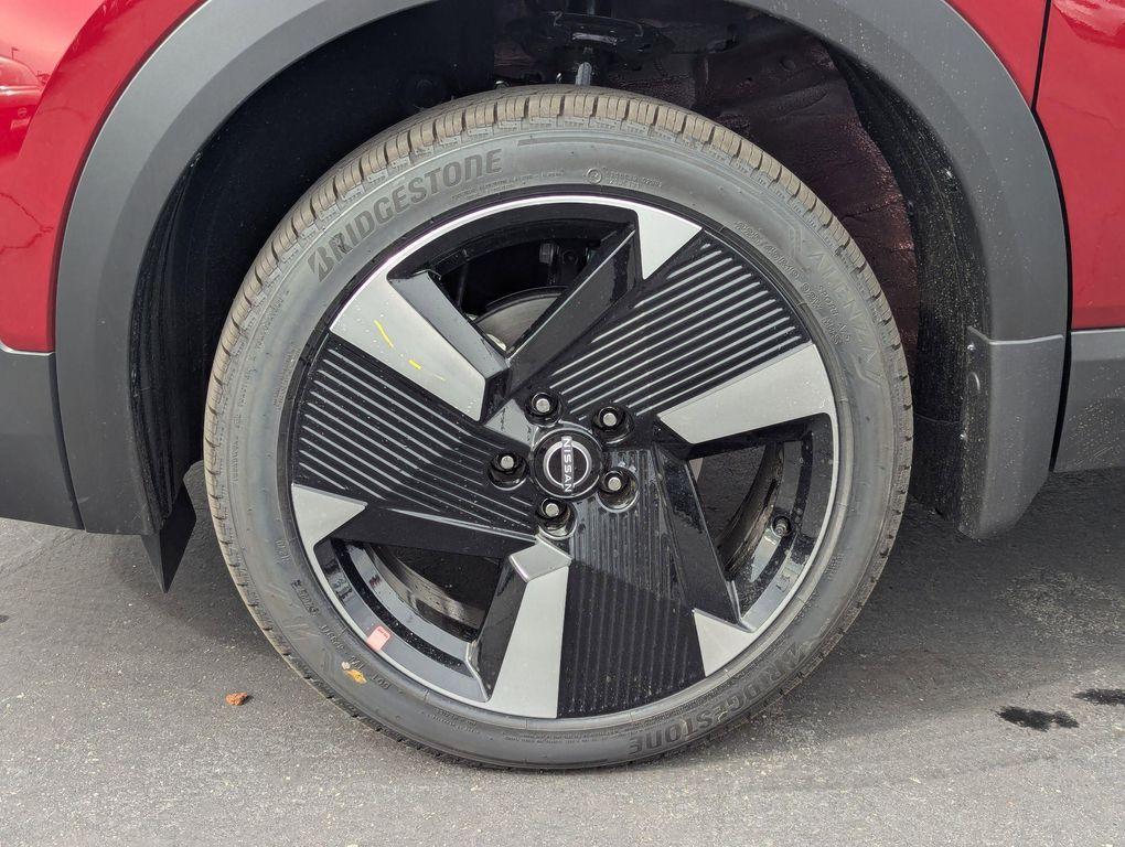 new 2025 Nissan Kicks car, priced at $22,435