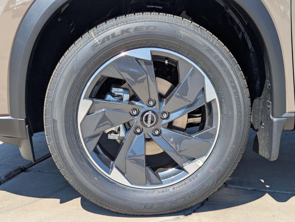 new 2025 Nissan Rogue car, priced at $29,862