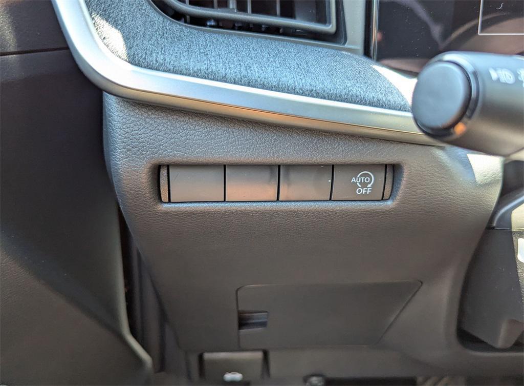 new 2025 Nissan Kicks car, priced at $22,529